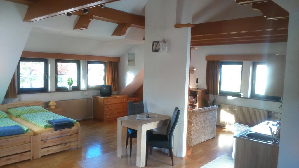 Haus Ruf Apartment Уиндишгарстен Екстериор снимка